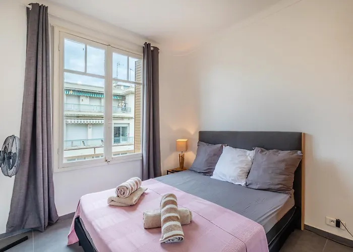 L'esterel Au Pied De La Méditerranée 6 Couchages Juan-les-Pins