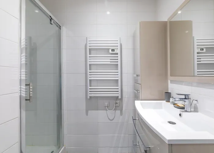 Appartement L'esterel Au Pied De La Méditerranée 6 Couchages Juan-les-Pins